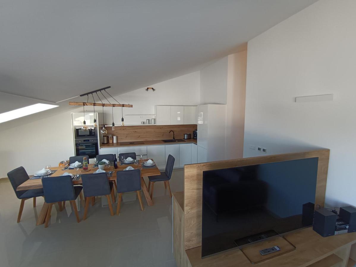 Penthouse Sunset Apartment Медулин Екстериор снимка