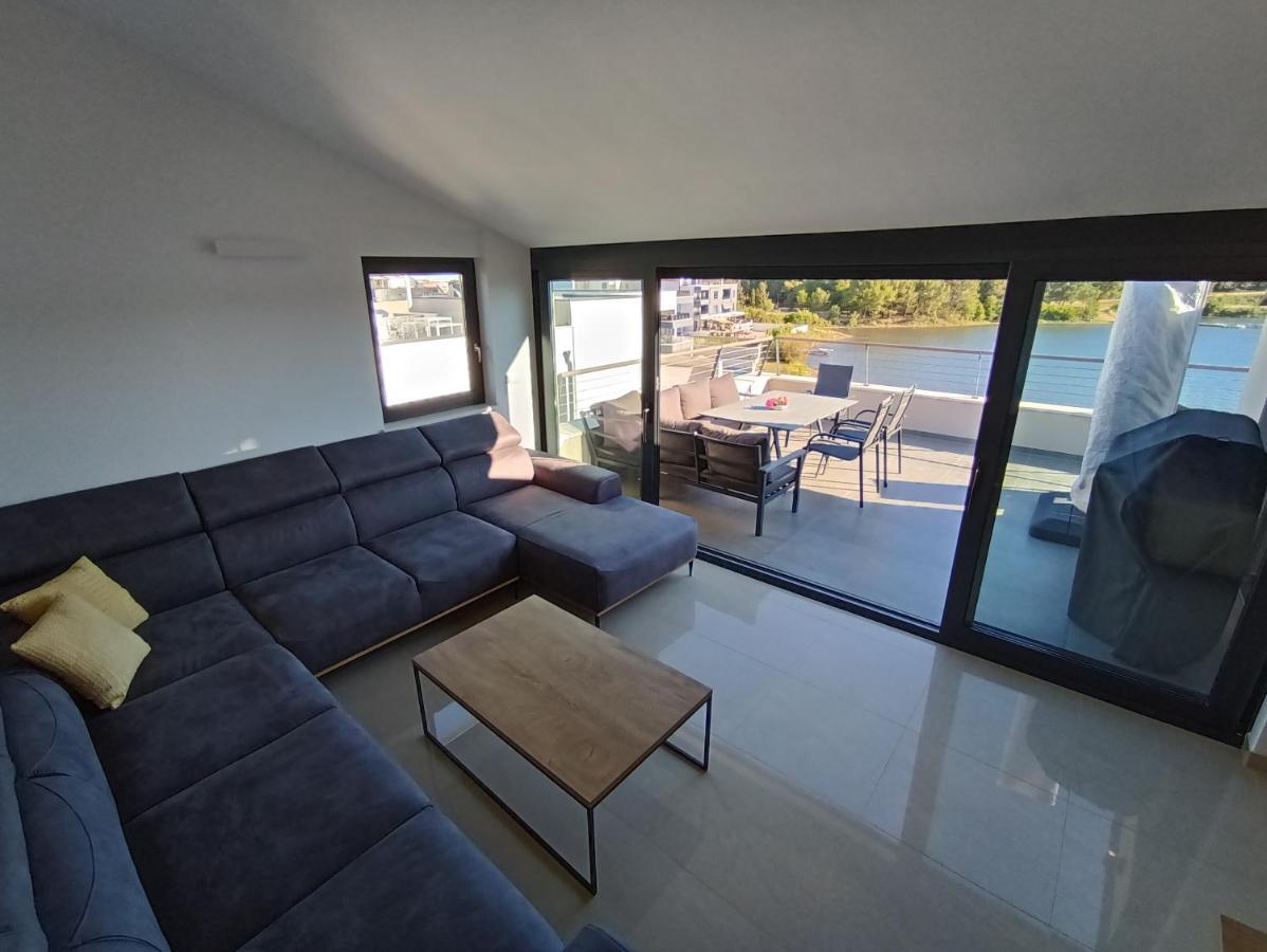 Penthouse Sunset Apartment Медулин Екстериор снимка